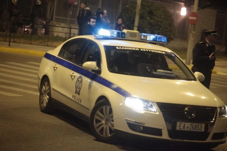 Με πέντε σφαίρες δολοφόνησαν στην Παλλήνη τον συνταξιούχο αστυνομικό – Tο θύμα είχε ένα μεγάλο χρηματικό ποσό πάνω του αλλά…